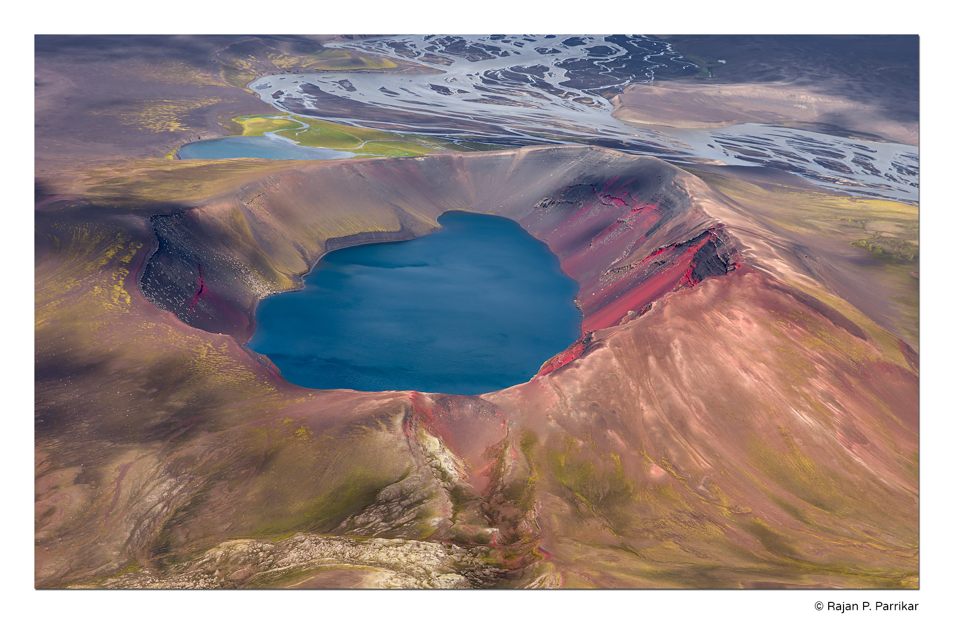 Ljotipollur-Crater-Frontlit-Highlands-Iceland-1
