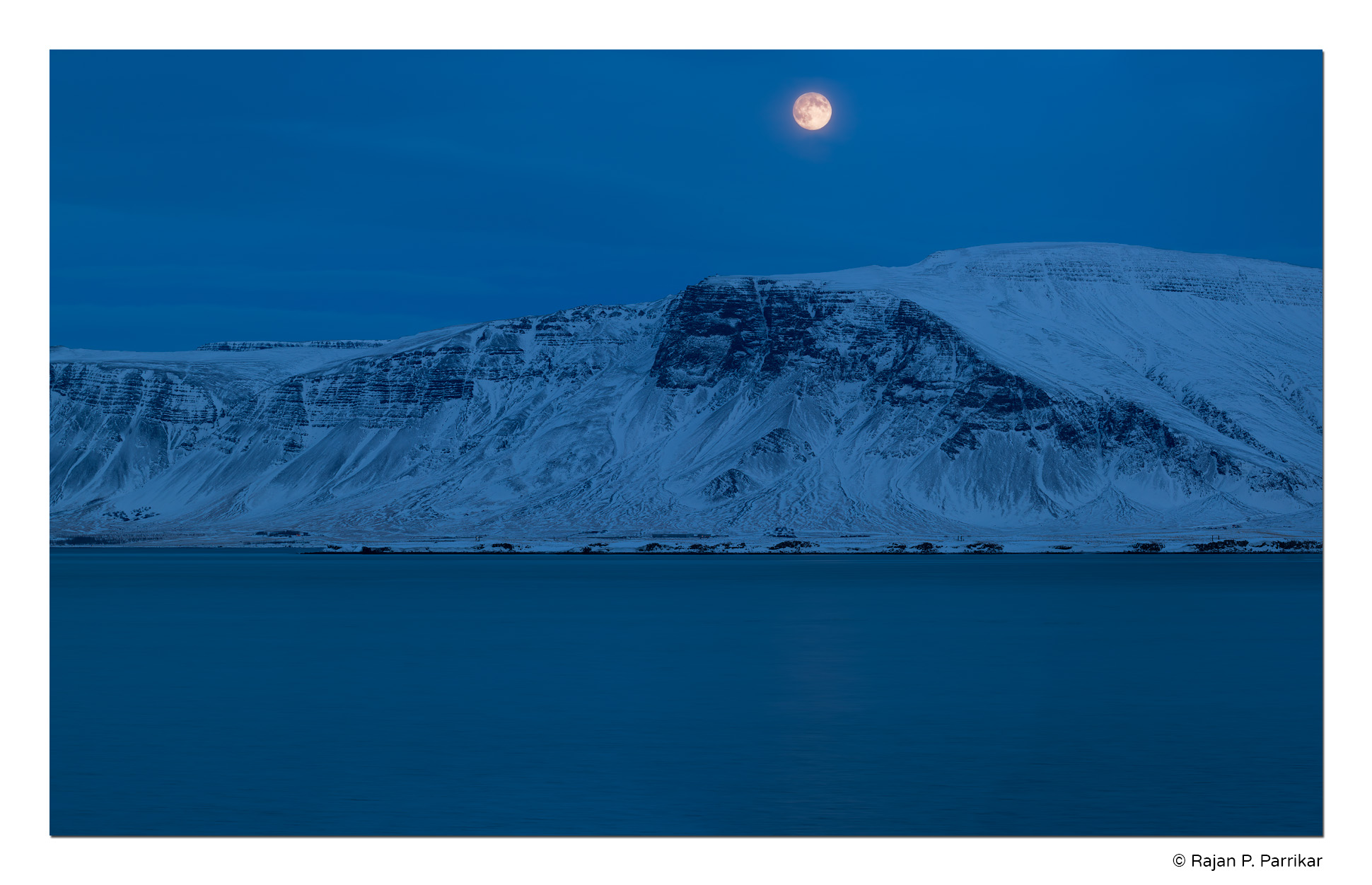 Reykjavik-Esja-Full-Moon-Iceland