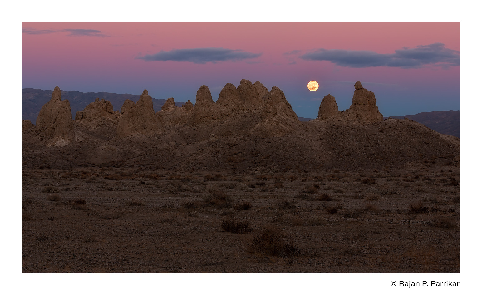 Trona-Pinnacles-Moonrise-BOV