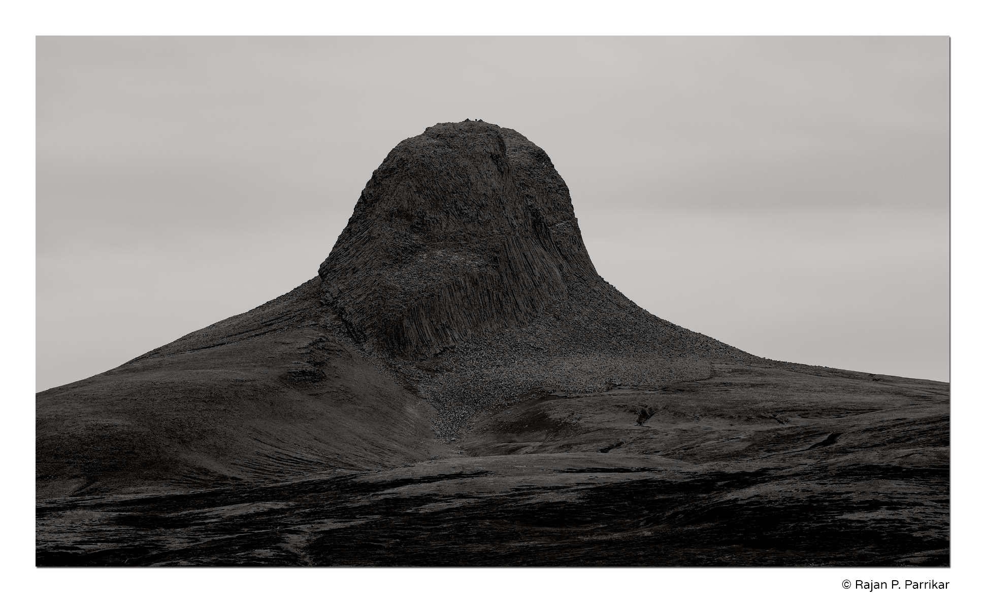 Vadalfjoll-Mountain-Iceland-bw
