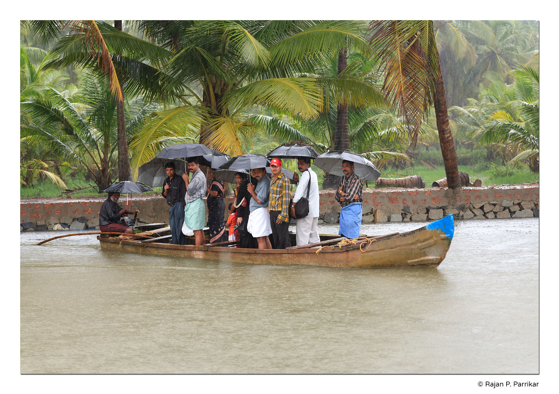 Valiyaparamba-Water-Taxi-Kerala